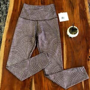 Beyond Yoga Lux Etched Fans High Waisted Leggings